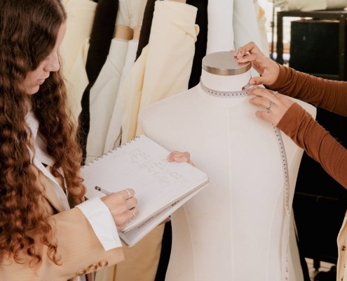 inovatif global moda ve hazır giyim satın alma, Kumaş satın alma, Lüks moda üretimi, İstanbul moda ve hazır giyim tedarik ofisi, organik pamuk iplik, kıyafet giysi tasarımı; Innovative Global fashion sourcing. Fabric Purchasing, Luxury Fashion Production, istanbul Fashion Sourcing Office, apparel, textile;